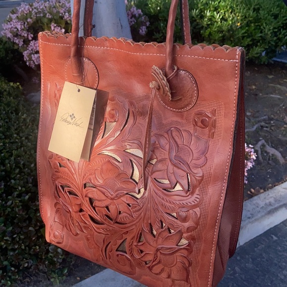 NEW Patricia Nash SPRING TOOLED LEATHER TOTE CAVO DUSTY ROSE LARGE BROWN CUTOUT - Picture 3 of 16